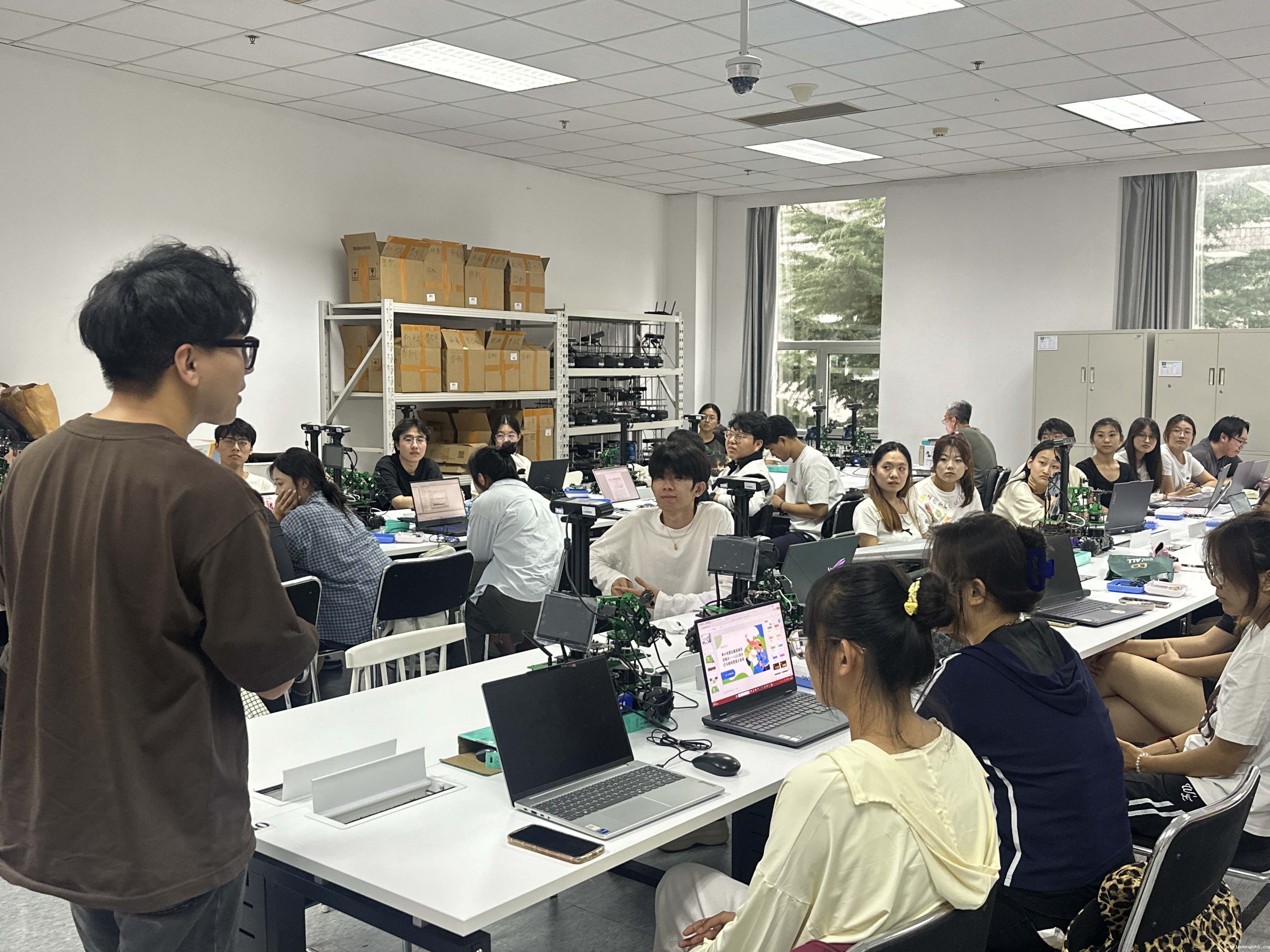 我校智能与电子工程学院开展校园算法精英大赛